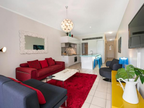 Отель The Miro Apartments  Брисбен